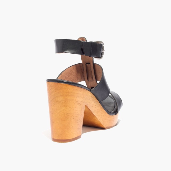Madewell Irving Sandal • Black - Picture 3 of 7